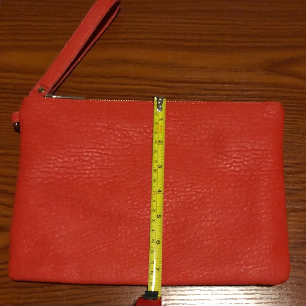 Red/orange wristlet - Picture 4 of 4